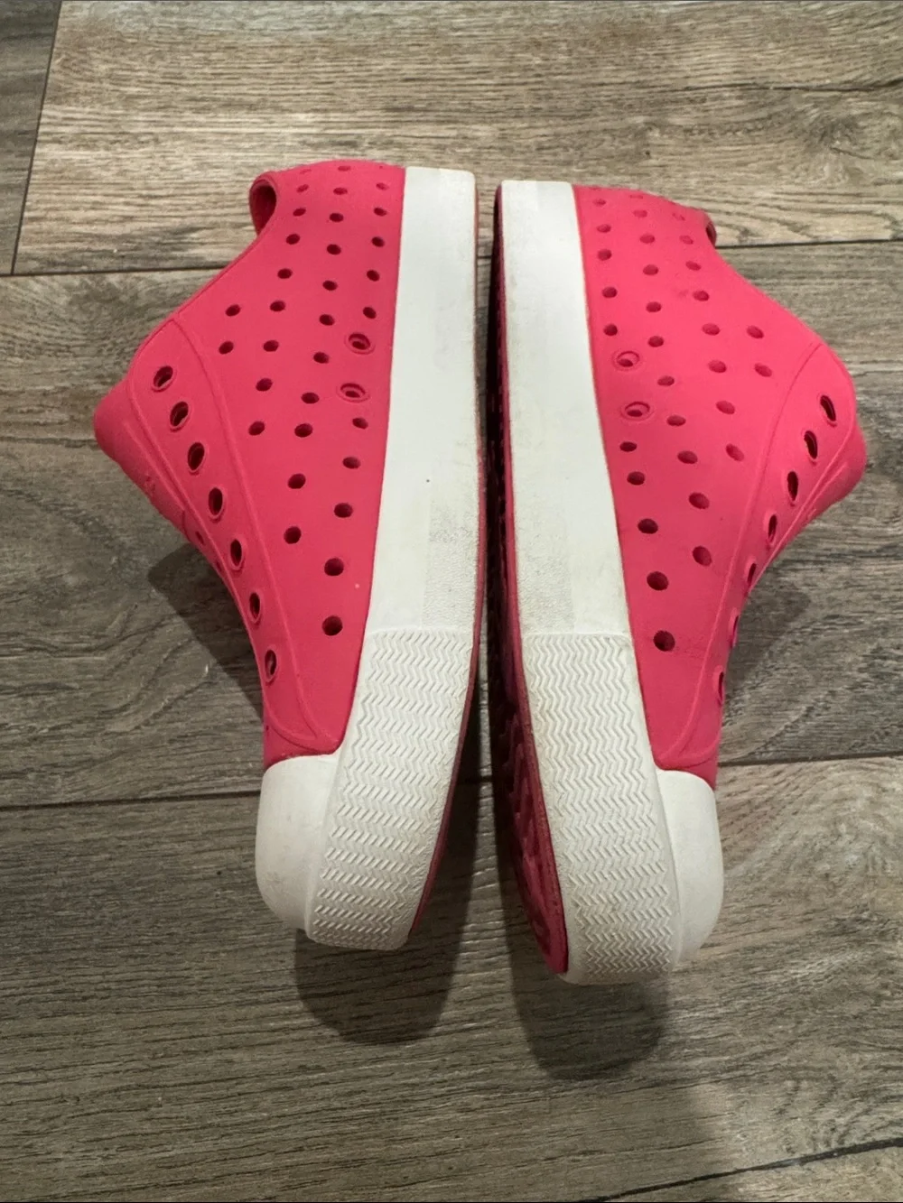 Native Jefferson Slip Ons Sz J2